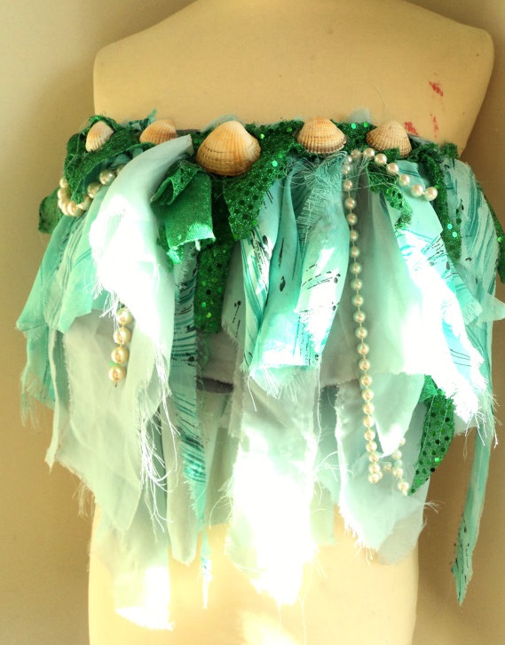costume13 costume13.jpg